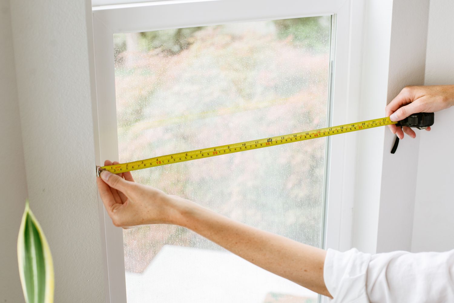 measuring outside mount of windows